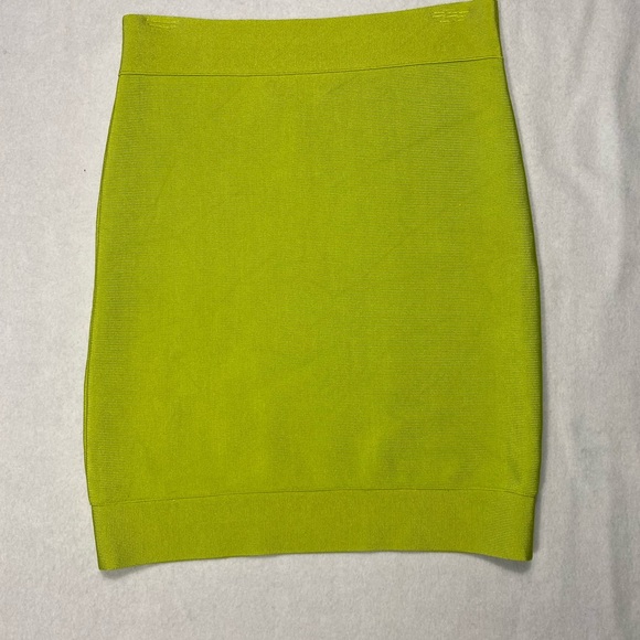 BCBG MaxAzria Lime Green Bodycon Mini Skirt Size M #0858 - Picture 3 of 8